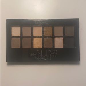 Maybelline eyeshadow palette